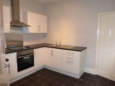 2 bedroom flat to rent - Photo 3