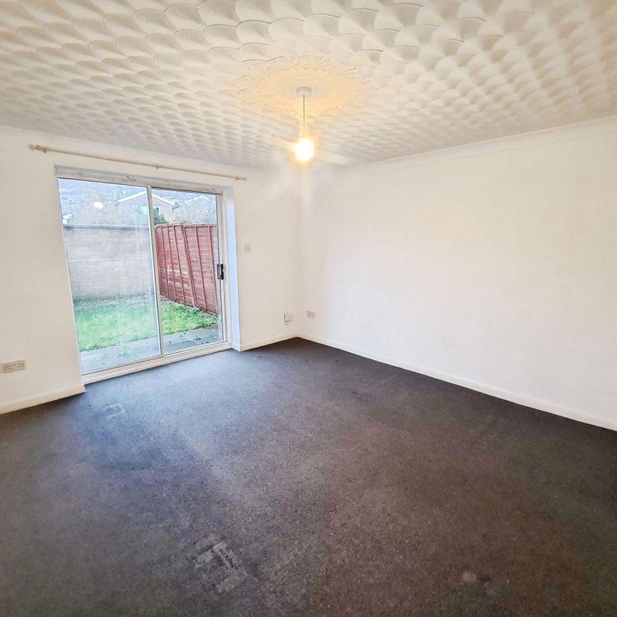 2 bedroom house to rent - Photo 1