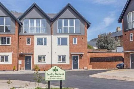 Alfred Green Close, Rugby, CV22 - Photo 2