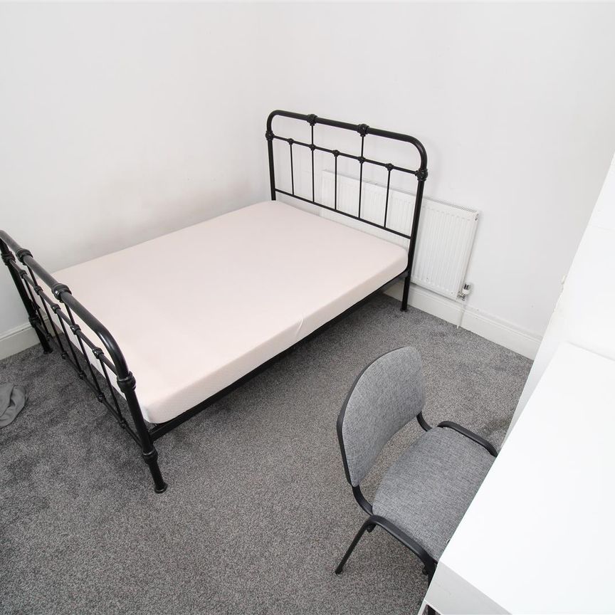 Room For Rent John Street, Pontypridd - Photo 1