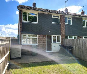 2 bedroom end of terrace house to rent - Photo 6