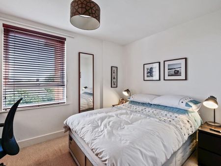 2 bedroom apartment to rent - Photo 2