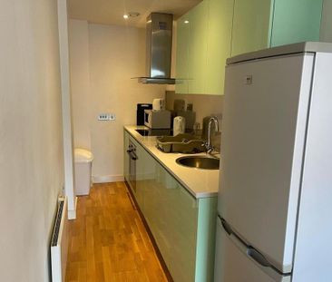 Studio to rent - Photo 3