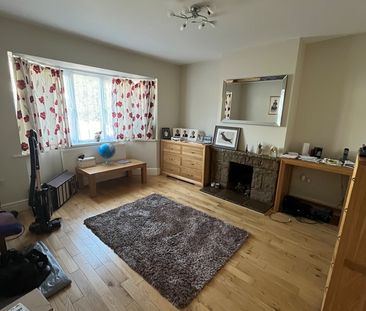 4 Bed Semi-Detached House, Violet Lane, CR0 - Photo 1