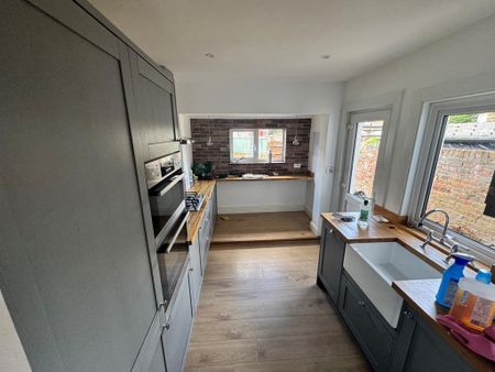 2 bedroom house to rent - Photo 3