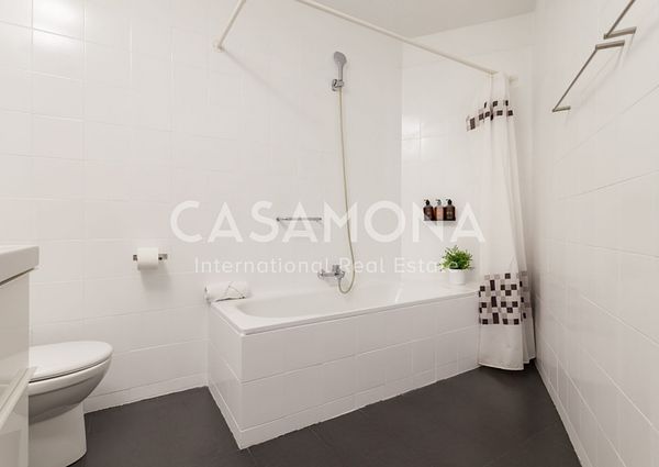 Beautiful and Modern 2 Bedroom Apartment in the Heart of Barcelona