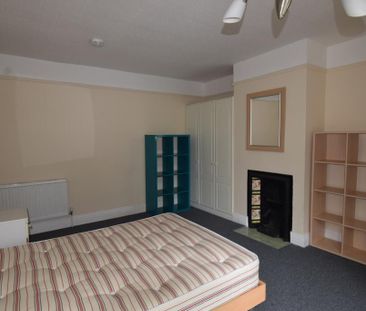 5 bedroom terraced house to rent - Photo 3