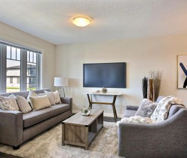 East 1 - George Street — 3 Bedroom Upper Suite - AF - Photo 2