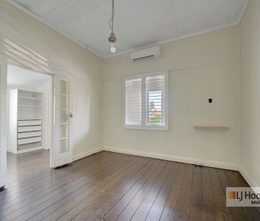 Charming Riverside Home in Horseshoe Bend, Maitland! - Photo 3