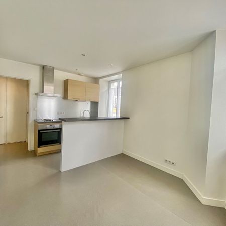 Location Appartement 2 pièces 32m² - Photo 3
