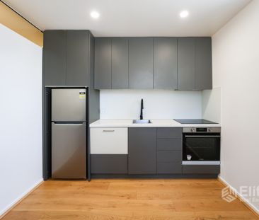 Fully Furnished 2BED 1 BATH - Apartment for rent in Melbourne CBD - Photo 4