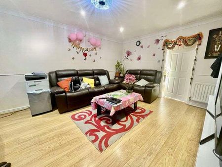 Stornaway Road, Slough, SL3 - Photo 2