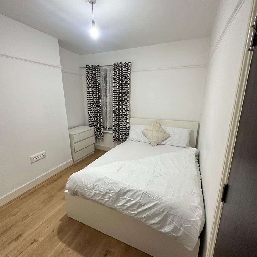 Cann Hall Road - Photo 1