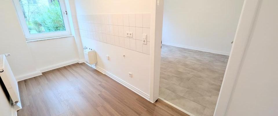 **Was will man mehr? Erdgeschoss, eigener Garten und neues Tageslichtbad* - Photo 1