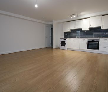 2 bed Flat for let - Photo 5