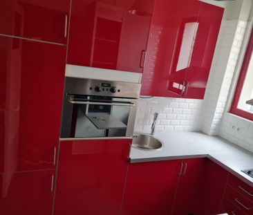 Location Appartement 4 pièces 81m² ANGOULEME 16000 - Photo 2
