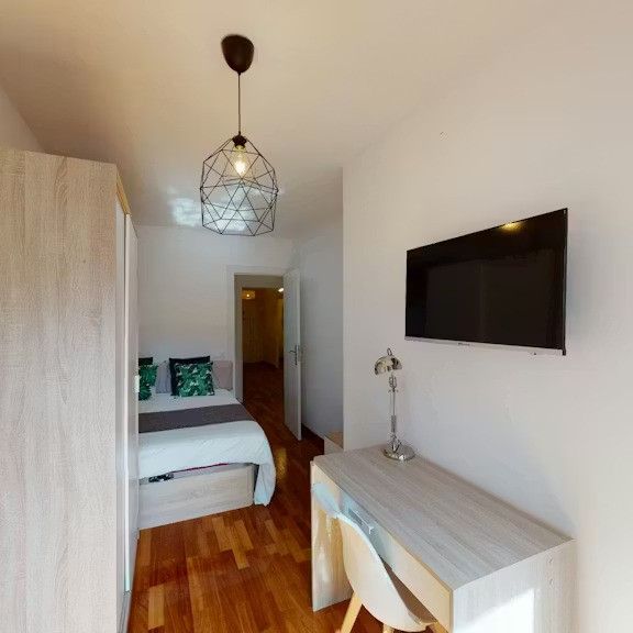 Carrer de la Diputació, Barcelona, Catalonia 08011 - Photo 1