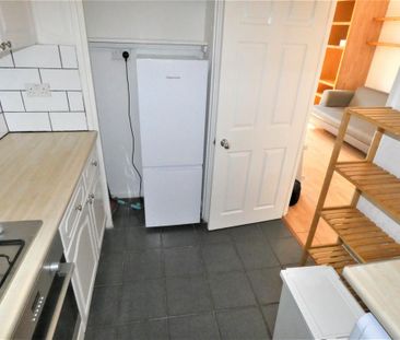 Studio to rent - Photo 6