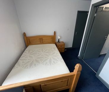 Salisbury Road, Liverpool, L15 - Photo 1