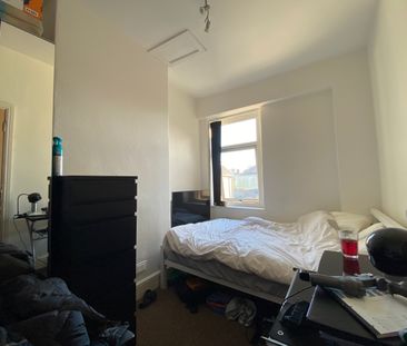 Allensbank Crescent, Heath - Photo 6