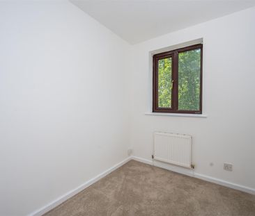 3 Bedroom Detached House for Rent - Photo 2