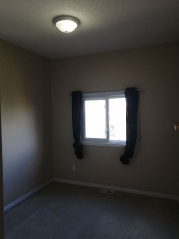 For Lease - 712 Activa Avenue, Kitchener, Ontario - Photo 5