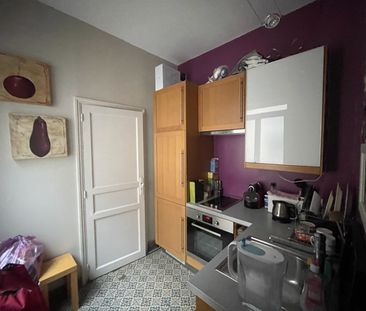 Location Appartement 2 pièces 45m² LILLE 59000 - Photo 2