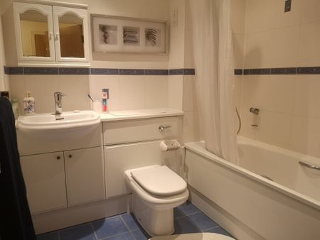 2 Bed Flat, Wards Wharf Approach, E16 - Photo 5