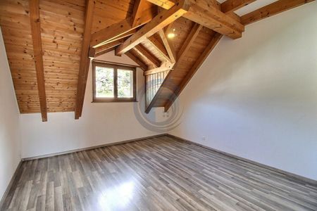 APPARTEMENT DE 3,5 PIÈCES AVEC MEZZANINE AU COEUR DE BLONAY - Photo 3