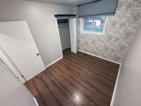 For Lease - 2 Windover Drive Unit# Main, Toronto, Ontario - Photo 3