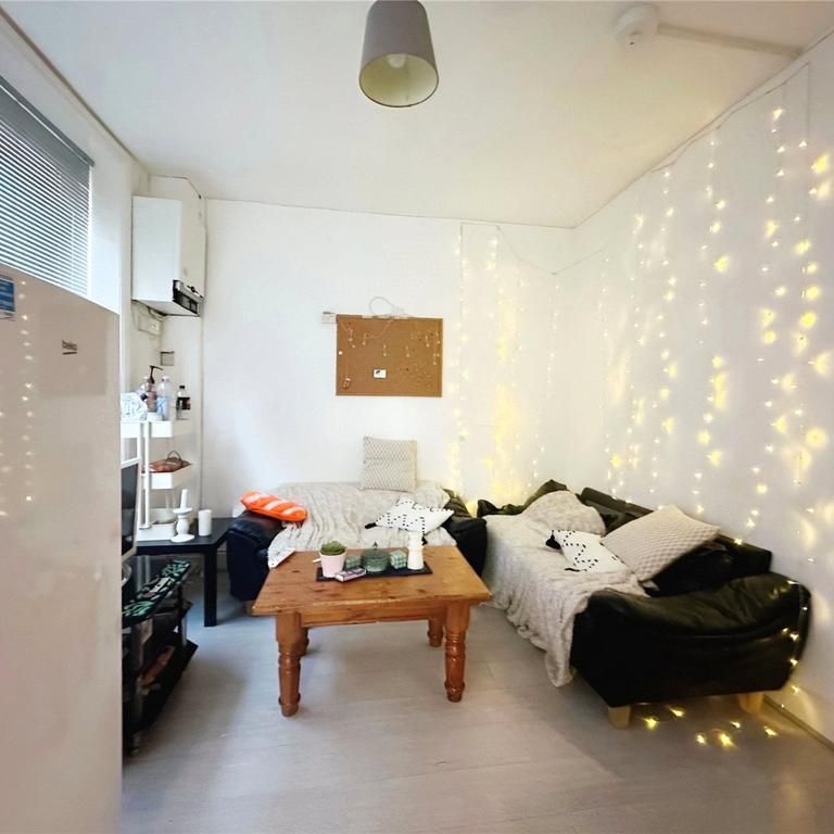 5 bedroom terraced house to rent - Photo 1