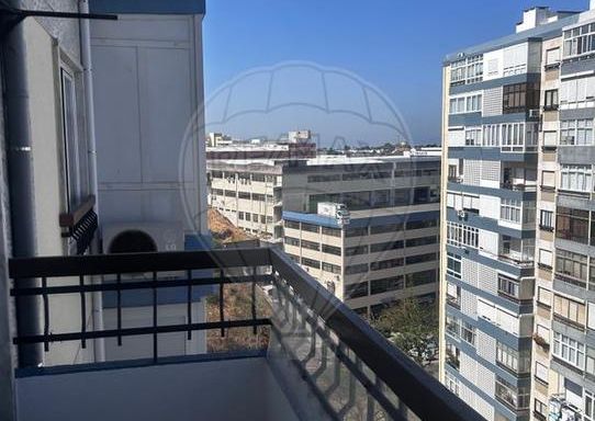 Apartamento T3 em Lisboa