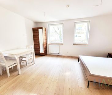 nowa i cicha kawalerka w oficynie Kalwaryjska - Photo 1