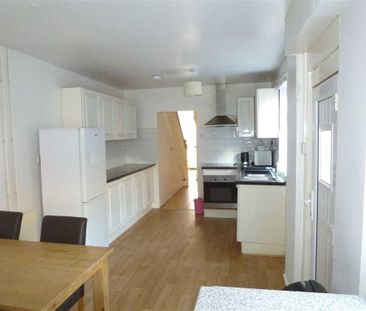 1 bedroom in a house share to rent - Photo 6