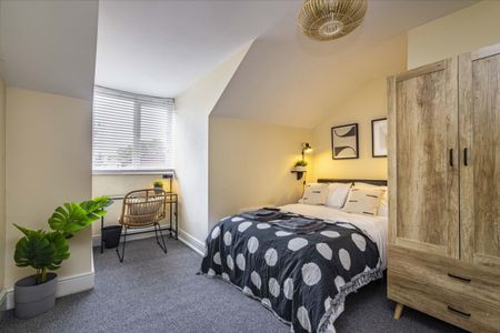 4 bed Mid Terraced House for Rent - Photo 3