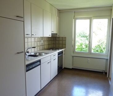 Apartment in a sunny location with garden seating area – limited un... - Photo 2