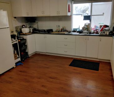 East Cannington - Photo 2