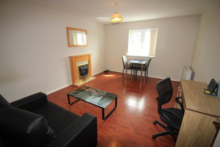 2 bedroom apartment to rent - Photo 2