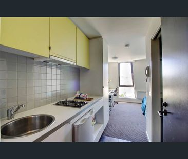216/2 Eastern Place, Hawthorn, Vic 3122 - Photo 2
