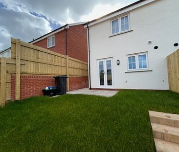 2 bed semi-detached house to rent in Medland Way, Exeter, EX2 - Photo 2