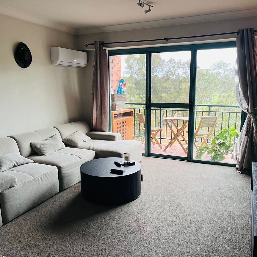 Alexandria - Photo 1