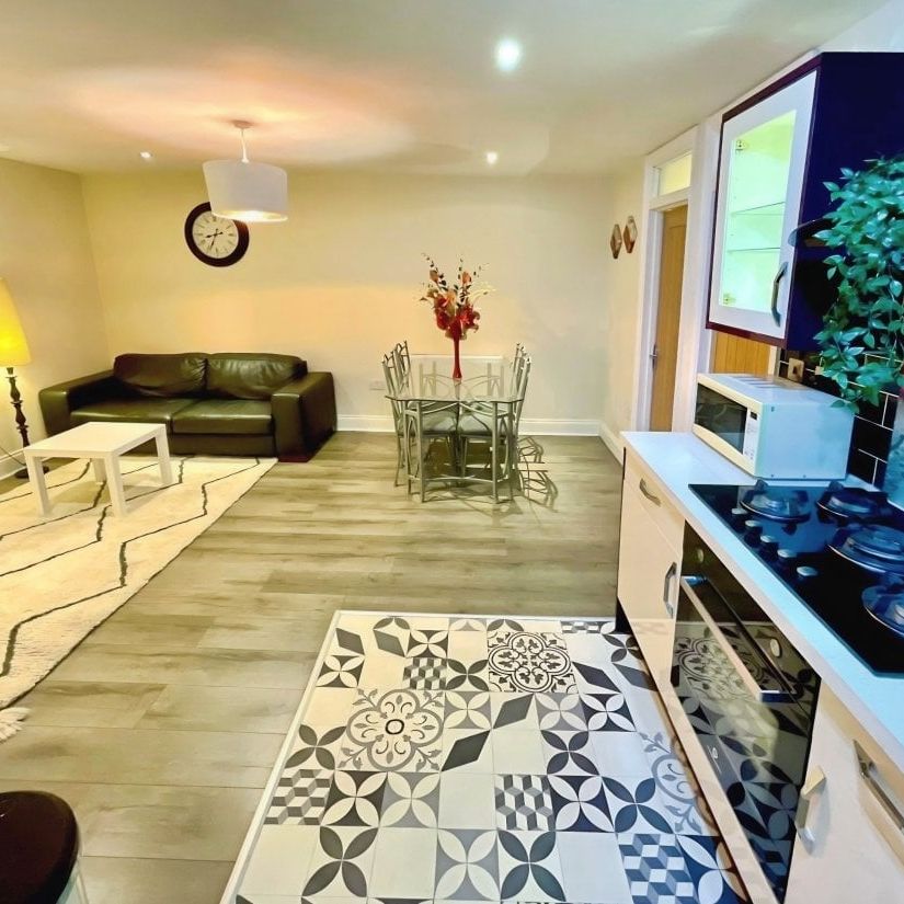 Tudor Street, CARDIFF - Photo 1