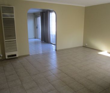 Large 3 Bedroom Unit - Photo 6