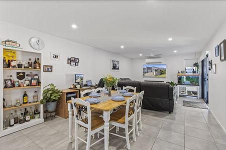 Enjoy The Easy Life In This Near New Home - Photo 2