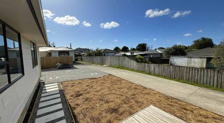 Your Peaceful Family Haven Awaits! - Photo 4