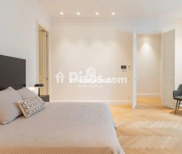 Piso en alquiler en El Raval - Photo 5