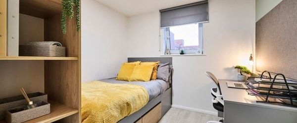 Room in a Shared Flat, Bath Street, LE4 - Photo 1