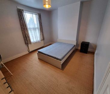 3 Bed Student Accommodation - Photo 3