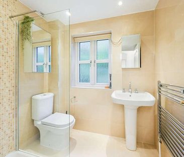 Tepestede Court, CR5 - Photo 2