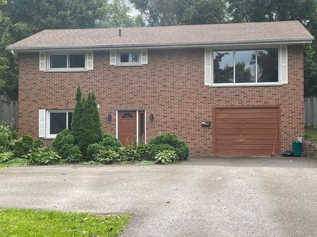 For Lease - 1052 Elgin Street Unit# Lower, Newmarket, Ontario - Photo 2